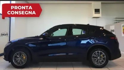 Usata Alfa Romeo Stelvio Super 210 CV (154 kW) 2017 Blu SUV
