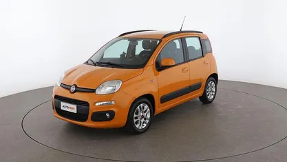 Arancio Usata 2017 Fiat Panda Lounge Tre volumi | 9499 € (Buon prezzo)