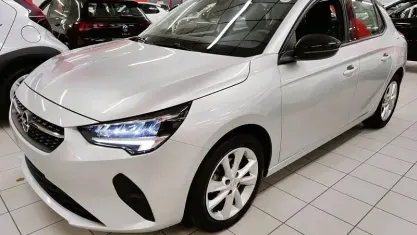 Usata Opel Corsa Edition+ 75 CV (55 kW) 2023 Argento Utilitaria