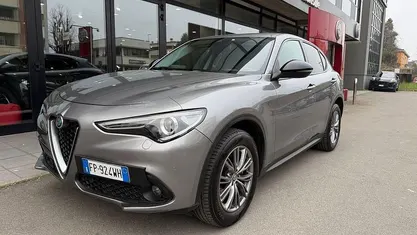 Usata Alfa Romeo Stelvio Super 190 CV (139 kW) 2018 SUV