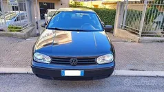 Nero Usata 2000 VW Golf IV Tre volumi | 1650 € (Ottimo prezzo)