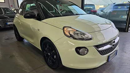 Bianco Usata 2013 Opel Adam Jam Due volumi | 6900 € (Buon prezzo)