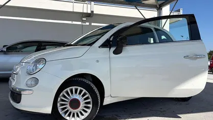 Usata Fiat 500 Lounge 69 CV (50 kW) 2011 Bianco Berlina