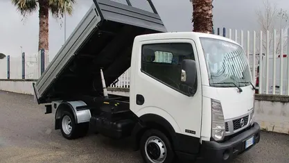 Usata Nissan Cabstar 136 CV (100 kW) 2015 Bianco Pick-up