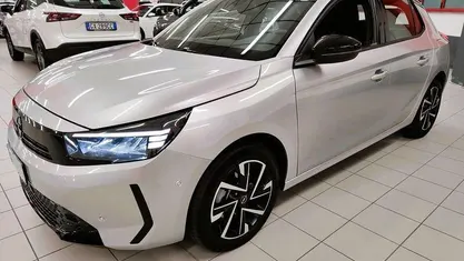 Usata Opel Corsa 101 CV (74 kW) 2025 Utilitaria