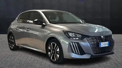 Usata Peugeot 208 Allure 101 CV (74 kW) 2025 Utilitaria