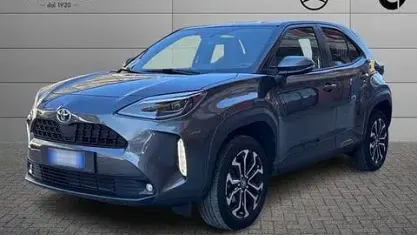 Second-hand Toyota Yaris Cross Active 116 CP (85 kW) 2022 Gri SUV