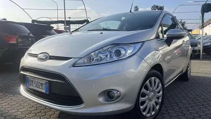 Usata Ford Fiesta 95 CV (69 kW) 2010 Utilitaria