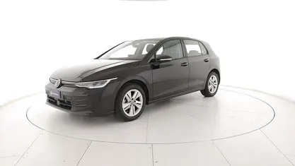 Grenadill black metallizzato Usata 2025 VW Golf Life Tre volumi | 25.900 € (Ottimo prezzo)