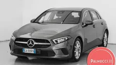 Grigio Usata 2020 Mercedes A180 Tre volumi | 20.900 € (Super prezzo)