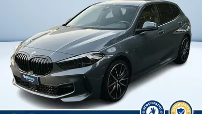 Grigio metallizzato Usata 2023 BMW 118 M Sport Due volumi | 29.900 € (Buon prezzo)