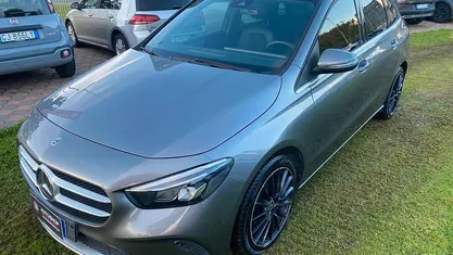 Grigio Usata 2019 Mercedes B180 Business Monovolume | 17.900 € (Ottimo prezzo)