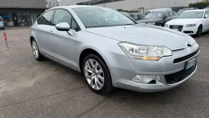 Usata Citroën C5 140 CV (102 kW) 2010 Grigio Berlina