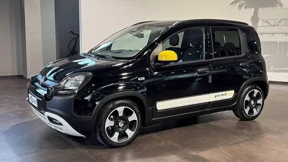 Nero Usata 2025 Fiat Panda Cross Cross Utilitaria | 13.490 € (Buon prezzo)
