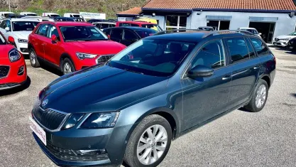 Usata Skoda Octavia Executive 116 CV (85 kW) 2018 Grigio Station wagon