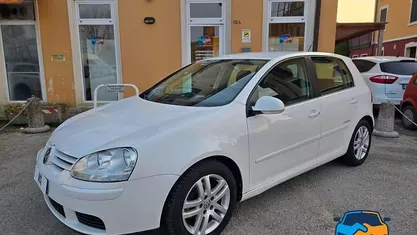 Usata VW Golf VI United 102 CV (75 kW) 2008 Bianco Utilitaria