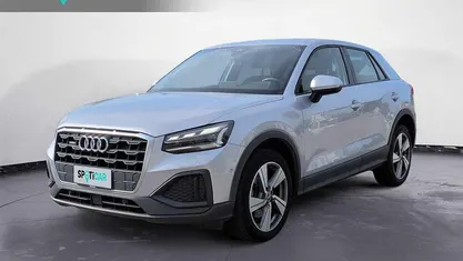 Grigio Usata 2021 Audi Q2 Ambiente SUV | 26.900 € (Buon prezzo)
