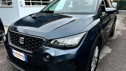 Usata Seat Arona Style 90 CV (66 kW) 2022 Grigio SUV