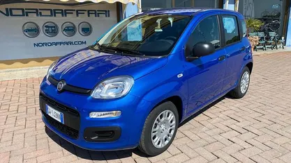 Nuova Fiat Panda S 70 CV (51 kW) 2025 Blu Utilitaria