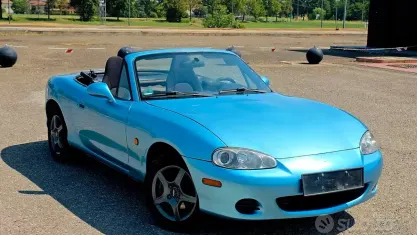 Usata Mazda MX5 110 CV (80 kW) 2003 Blu Cabrio
