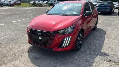 Usata 2025 Peugeot 208 Allure Due volumi | 22.090 € (Buon prezzo)