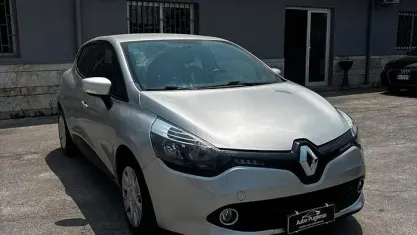 Usata Renault Clio IV 75 CV (55 kW) 2015 Grigio Berlina