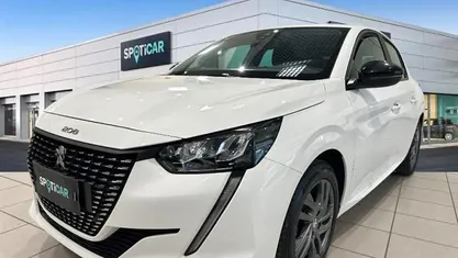 Bianco Usata 2022 Peugeot 208 Active Due volumi | 13.400 € (Buon prezzo)