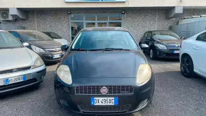 Usata Fiat Punto 90 CV (66 kW) 2010 Grigio Utilitaria