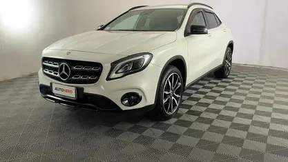 Bianco Usata 2017 Mercedes GLA180 SUV | 17.699 € (Buon prezzo)