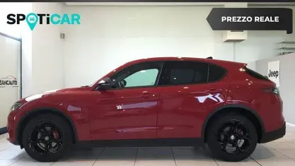 Usata Alfa Romeo Stelvio Sprint 210 CV (154 kW) 2024 Rosso SUV