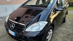Nero Usata 2010 Mercedes A160 Avantgarde Tre volumi | 1600 € (Super prezzo)