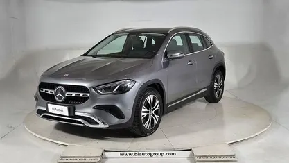 Gebraucht Mercedes GLA200 Advanced 150 PS (110 kW) 2023 Grau SUV