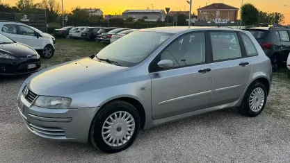 Usata Fiat Stilo Dynamic 116 CV (85 kW) 2005 Grigio Berlina