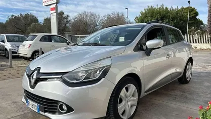 Argento Usata 2016 Renault Clio GrandTour Station wagon | 5700 € (Buon prezzo)