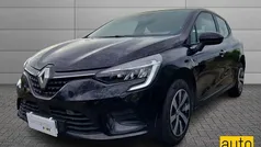 Nero Usata 2023 Renault Clio V Equilibre Tre volumi | 13.950 € (Buon prezzo)