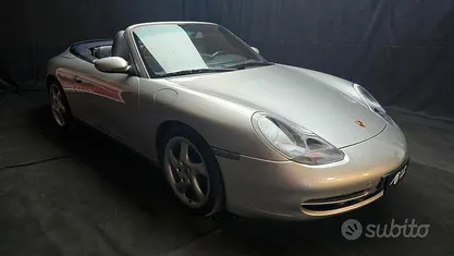 Usata Porsche 911 Carrera Cabriolet 300 CV (220 kW) 1999 Grigio Cabrio