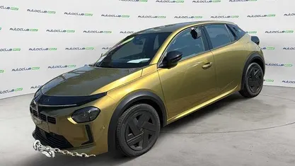 Usata Lancia Ypsilon 101 CV (74 kW) 2025 Utilitaria