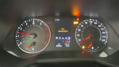 Usata Renault Clio Zen 91 CV (66 kW) 2021 Grigio Utilitaria