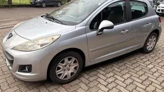 Argento Usata 2014 Peugeot 207 Tre volumi | 4500 € (Buon prezzo)