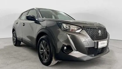 Grigio Usata 2022 Peugeot 2008 Active SUV | 16.500 € (Buon prezzo)