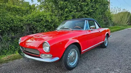 Usata Fiat 124 Spider Sport 90 CV (66 kW) 1960 Rosso Cabrio