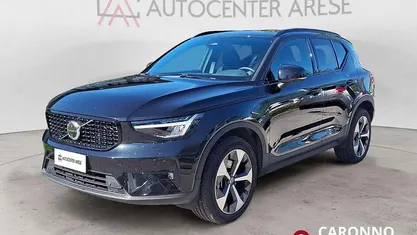 Nero metallizzato Usata 2024 Volvo XC40 Ultimate SUV | 34.200 € (Buon prezzo)