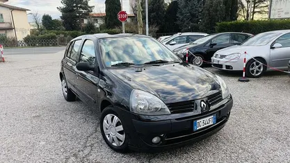 Usata Renault Clio II 58 CV (42 kW) 2006 Nero Berlina