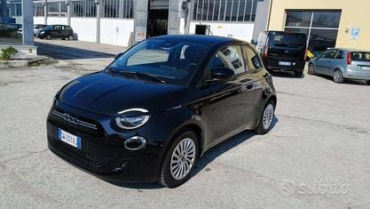 Usata Fiat 500e Passion 42 kW (58 CV) 2024 Nero Utilitaria