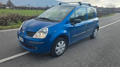 Usata Renault Modus Dynamique 75 CV (55 kW) 2007 Blu Monovolume