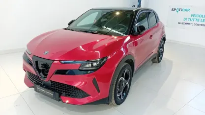 Usata Alfa Romeo GT Junior Edizione Speciale 145 CV (106 kW) 2024 Rosso SUV