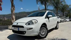 Bianco Usata 2013 Fiat Punto Due volumi | 2600 € (Ottimo prezzo)