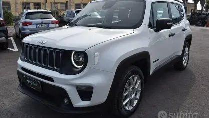 Usata Jeep Renegade Altitude 131 CV (96 kW) 2025 Bianco SUV