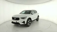 Bianco Usata 2024 Volvo XC40 Core SUV | 33.900 € (Buon prezzo)