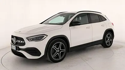 Bianco Usata 2020 Mercedes GLA200 Premium SUV | 34.900 € (Buon prezzo)